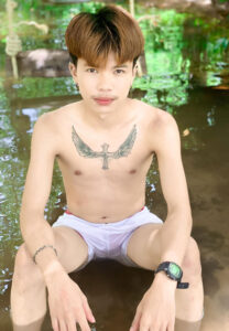 เสก อุบล water