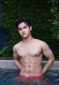 น้องเอิร์ธ body
