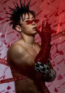 Haili-ใส่แว่น Haili-ใส่แว่น