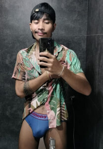 Phayu-Greg-payu-ยิ้มอ่อน