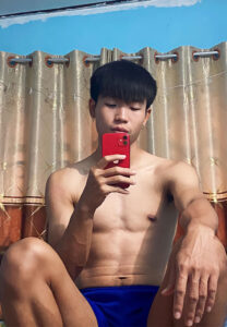 นิสสรณ์-แสงแก้ว-หล่อ