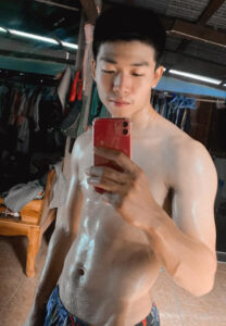 นิสสรณ์-แสงแก้ว-เคสแดง