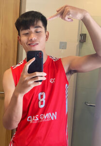 นิสสรณ์-แสงแก้ว-เสื้อแดง