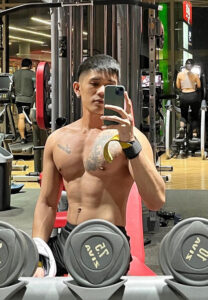 หนุ่ม-ดิษย์ธนา-ถ่ายรูป