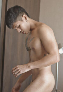 หนุ่ม-ดิษย์ธนา-เซ็กซี่