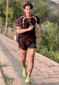 เฟิร์ส-วัฒนวุฒิ-นักวิ่ง