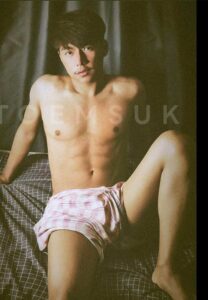 เฟิร์ส-วัฒนวุฒิ-หนุ่มหล่อ