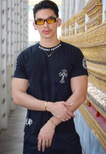 Natthapon-Kongsombat-ใส่แว่น