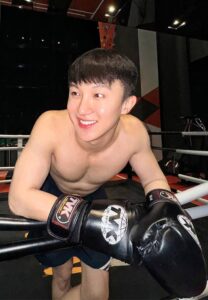 จ๊อบ-ศรัณย์-ต่อยมวย