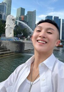 จ๊อบ-ศรัณย์-ยิ้มเก่ง