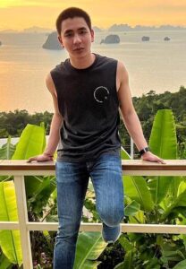 ต้น-ณทวรรษ-เที่ยว