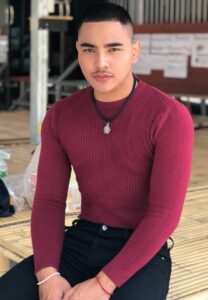 ปืน-อพิภัทรเชตฐ์-เสื้อแขนยาว