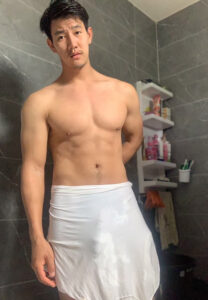 สกาย ภานุวัฒน์ towel