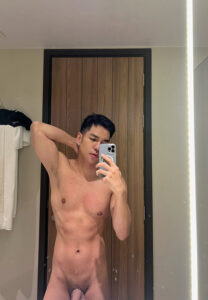 โม วรวัฒน์ nude