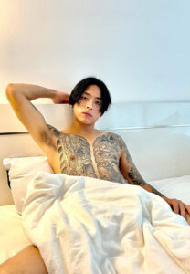 อาสี่ ธนัท hot