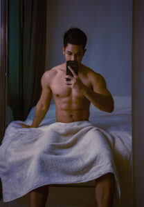 บู๊ลิ้ม ณัฐวุฒิ towel