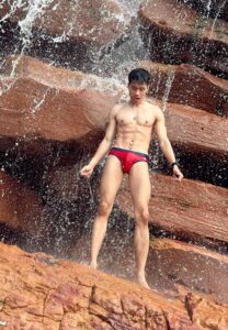 แม็ก นิรันดร์กุล