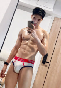 แม็ก นิรันดร์กุล