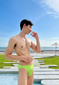 อั้ม ชนินท์