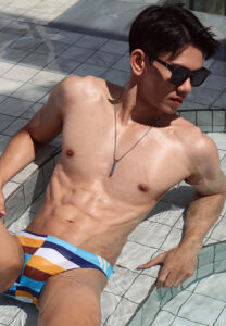 อั้ม ชนินท์