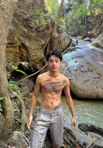 ปอม ปาร์คเกอร์