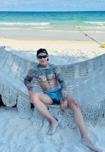 ต้อม พรหมญาณ