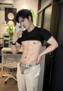 มอส นะครับ