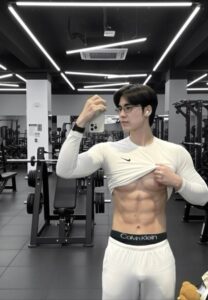 มอส นะครับ