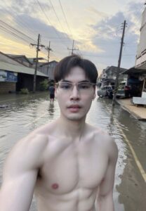 มอส นะครับ