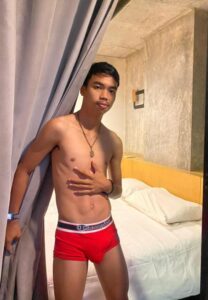 เอิร์ธ ณรงค์ศักดิ์