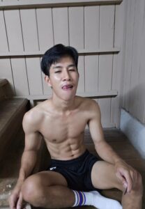 กรวีร์ มีมาก