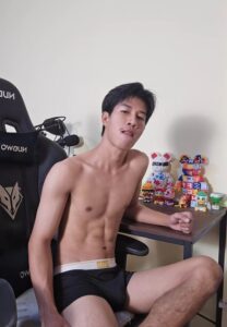 กรวีร์ มีมาก