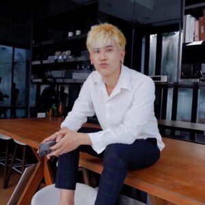 อู๋จุน HI-END