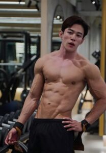 ต๊อด ปนพงศ์